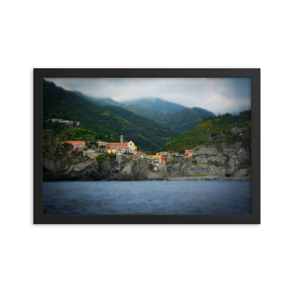 Vernazza - Framed photo paper poster