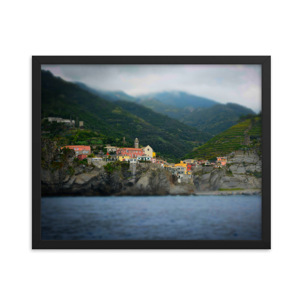 Vernazza - Framed photo paper poster