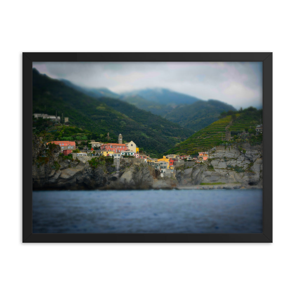 Vernazza - Framed photo paper poster